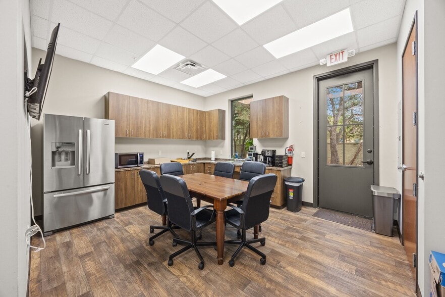 More Photos Of 301 Denali Pass, Cedar Park Office For Lease