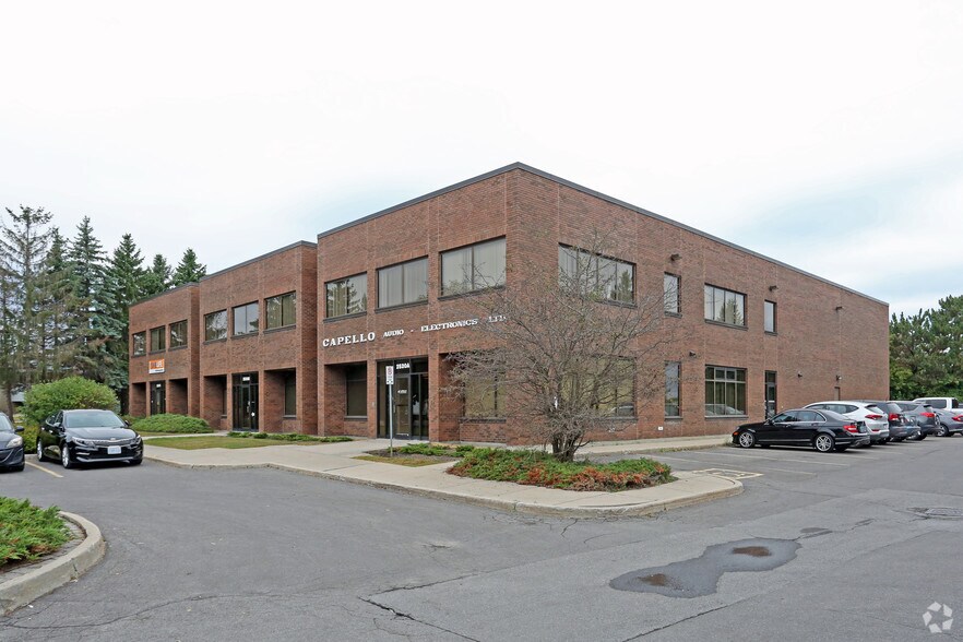 More Photos Of 2520 St Laurent Blvd, Ottawa Flex For Lease
