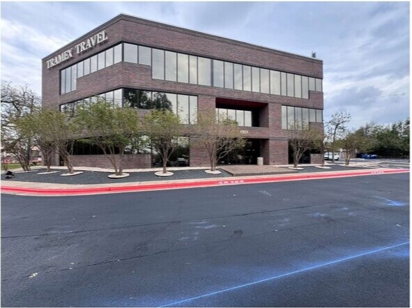 Primary Photo Of 4505 Spicewood Springs Rd, Austin Office For Lease