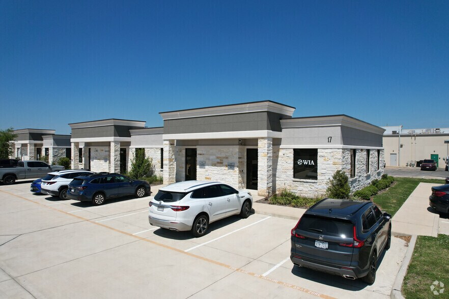 More Photos Of 3129 Kingsley Dr, Pearland Medical For Lease