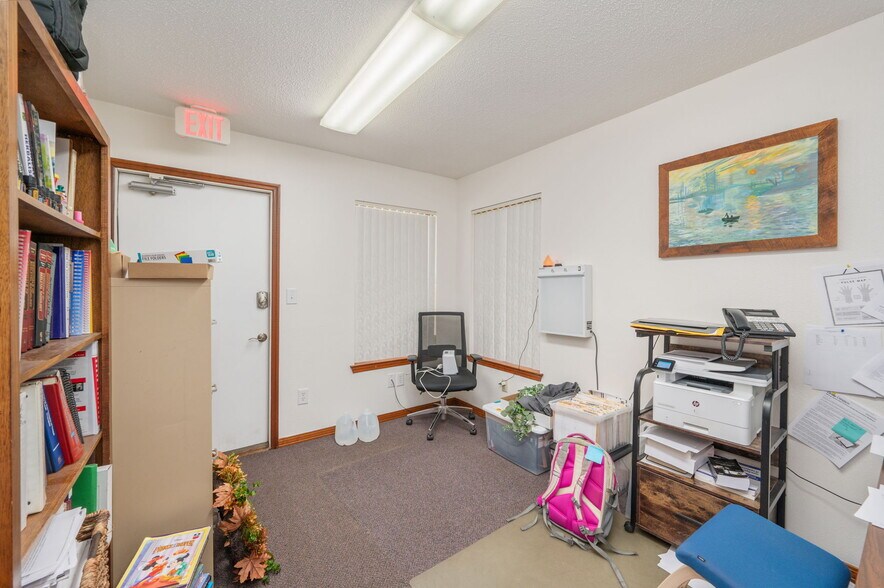 More Photos Of 1078 S Ferdon Blvd, Crestview Medical For Sale