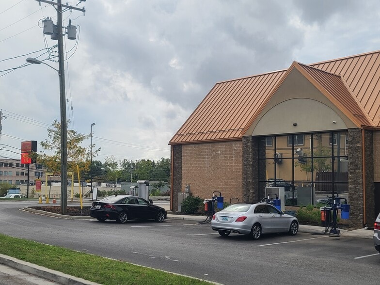 More Photos Of 8776 Philadelphia Rd, Rosedale Restaurant For Sale