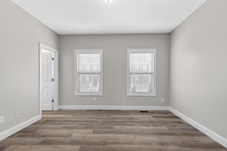 More Photos Of 238 W Wellspring Way, Saint Charles Apartments For Sale