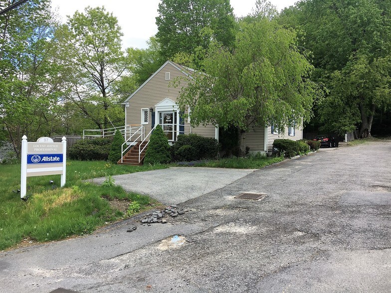 More Photos Of 97 Locust Ave, Cortlandt Manor Medical For Sale
