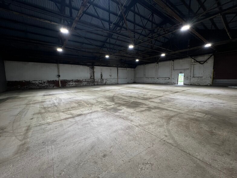 More Photos Of 11 Pine Lake Ave, La Porte Manufacturing For Lease