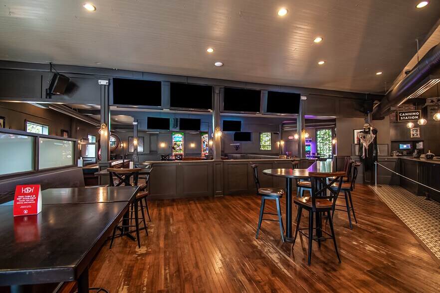 More Photos Of 123 E Doty St, Madison General Retail For Sale