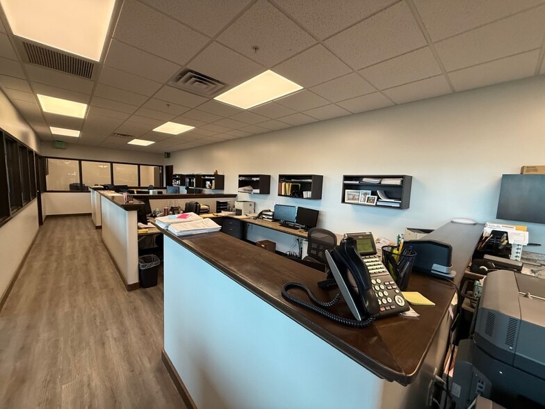 More Photos Of 233 S Pleasant Grove Blvd, Pleasant Grove Office For Sale