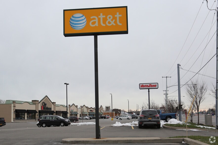 More Photos Of 2670-2672 W Ridge Rd, Greece Freestanding For Lease