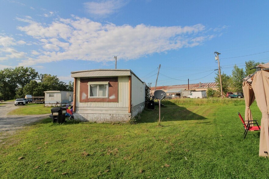 More Photos Of 11 Jameson Rd, Canton Manufactured Housing Mobile Home Park For Sale