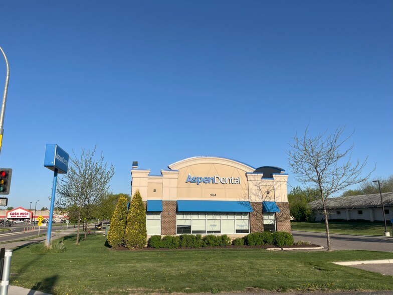 Primary Photo Of 964 Highway 15 S, Hutchinson Freestanding For Sale