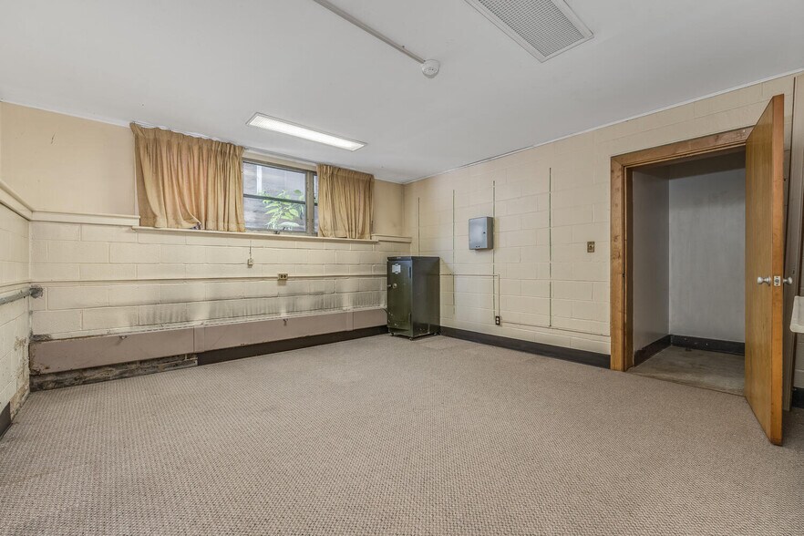 More Photos Of 278 Chambers St, Phillipsburg Religious Facility For Sale