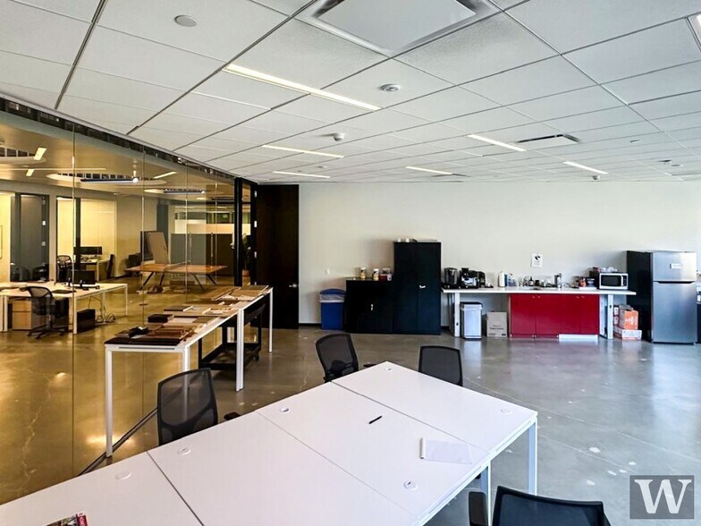 More Photos Of 700 N San Vicente Blvd, West Hollywood Office For Lease