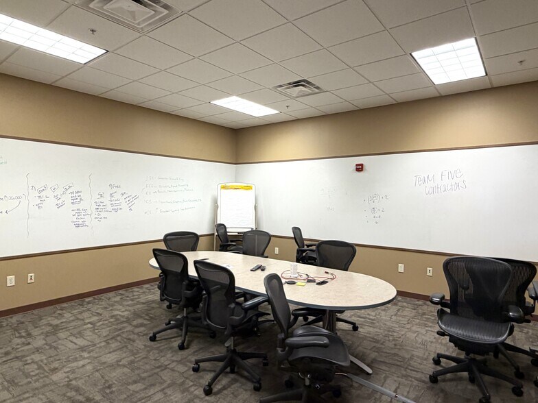 More Photos Of 5000 Springfield St, Dayton Office For Sale