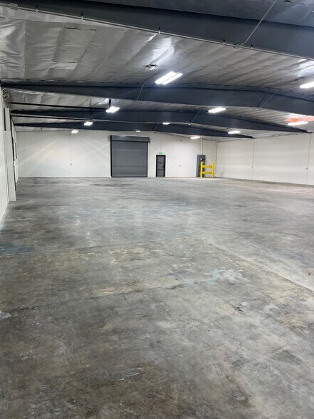 More Photos Of 1810 N Floradale St, South El Monte Warehouse For Lease
