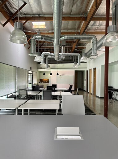 More Photos Of 1811-1855 Centinela Ave, Santa Monica Research And Development For Lease