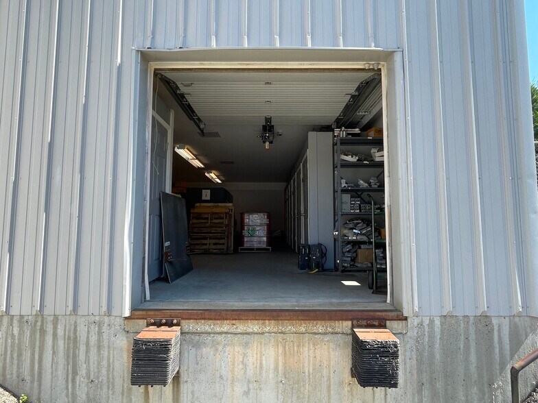 More Photos Of 83 Anthony Ave, Augusta Office For Lease