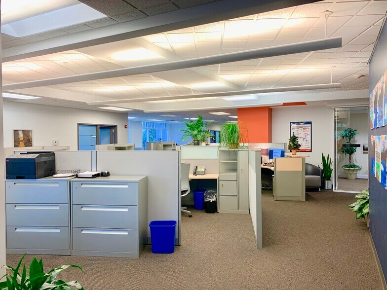 More Photos Of 262-268 Broadway, Saratoga Springs Office Residential For Sale