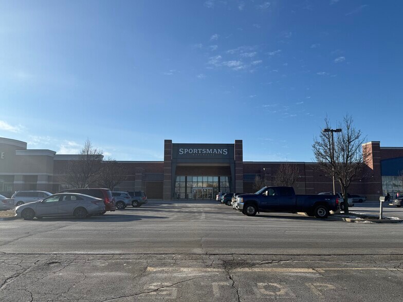 Primary Photo Of 2710 S Green Bay Rd, Mount Pleasant Freestanding For Lease