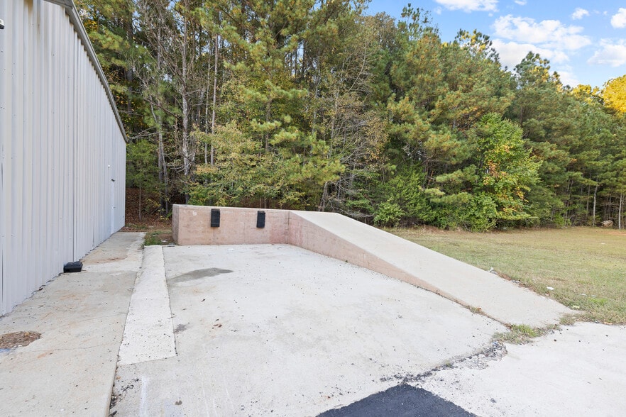 More Photos Of 1880 Commerce Rd, Athens Warehouse For Lease