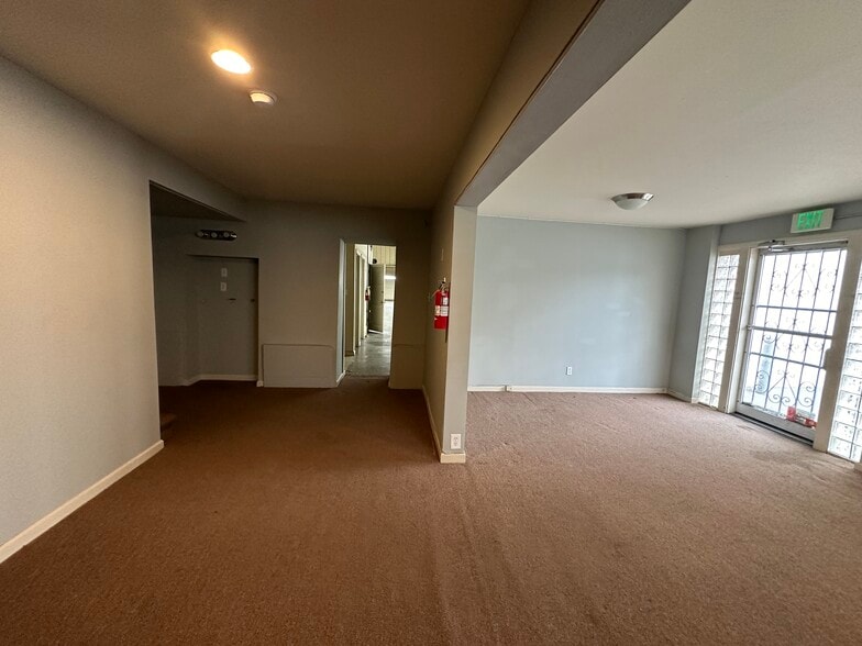 More Photos Of 70 Elmira St, San Francisco Warehouse For Lease