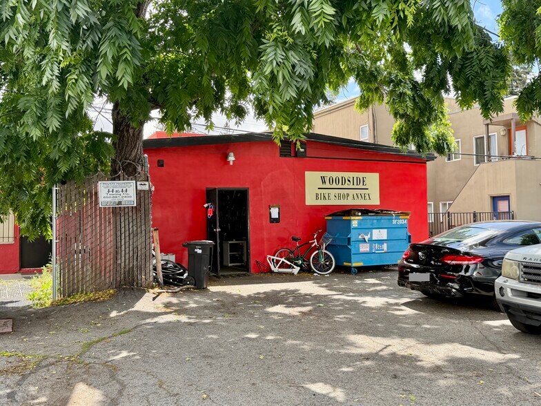 More Photos Of 2751 El Camino Real, Redwood City Storefront Retail Residential For Sale
