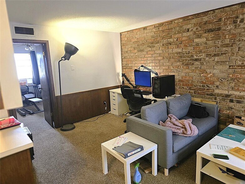 More Photos Of 415 Harmon Ave, Watonga Apartments For Sale