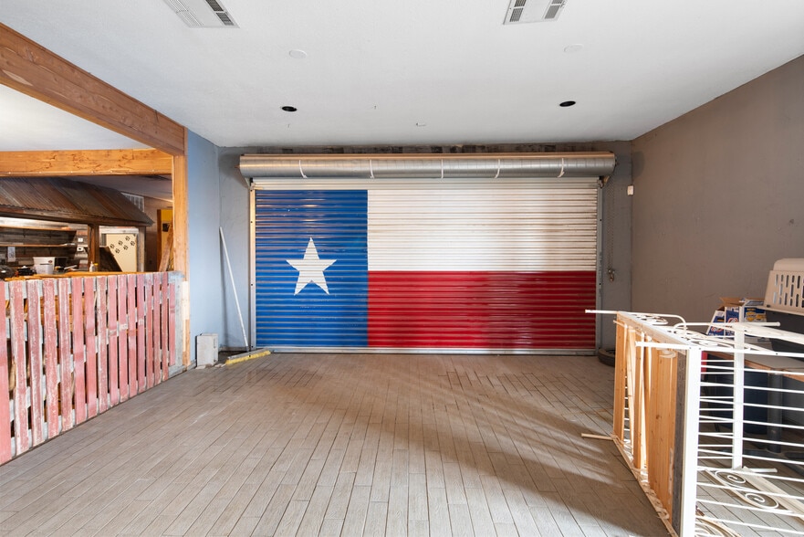 More Photos Of 7504 Sam Rayburn Hwy, Anna Freestanding For Sale