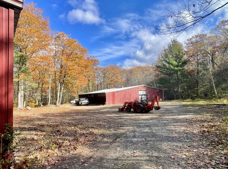 More Photos Of 45 Hoppen Rd, New Hartford Industrial For Lease