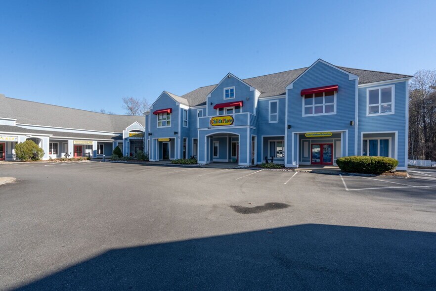 More Photos Of 105 Lafayette Rd, Hampton Falls Freestanding For Sale