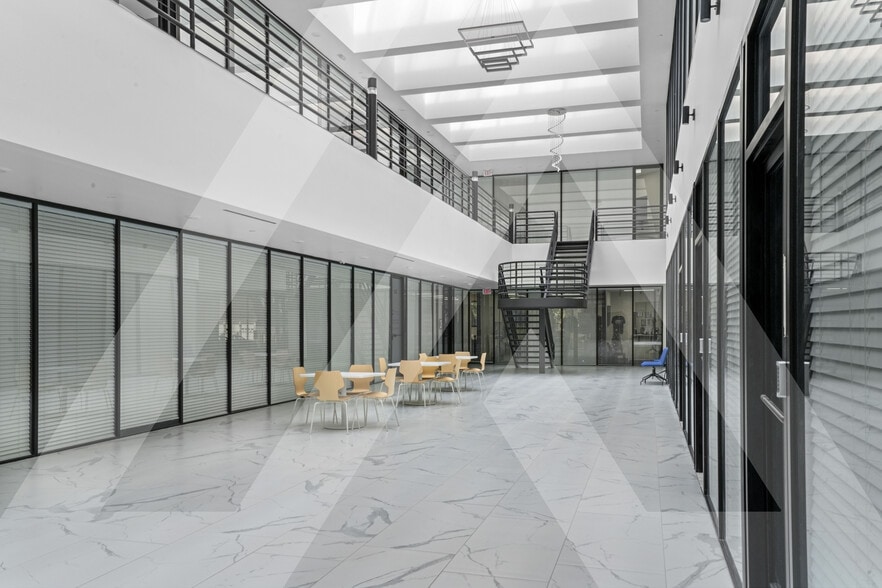 More Photos Of 3634 Glenn Lakes Lane, Missouri City Office For Lease