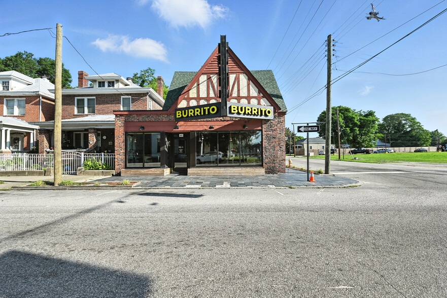 More Photos Of 801 W Washington St, Petersburg Storefront Retail Residential For Sale