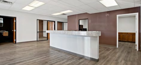 More Photos Of 2345 W Glendale Ave, Phoenix Medical For Lease