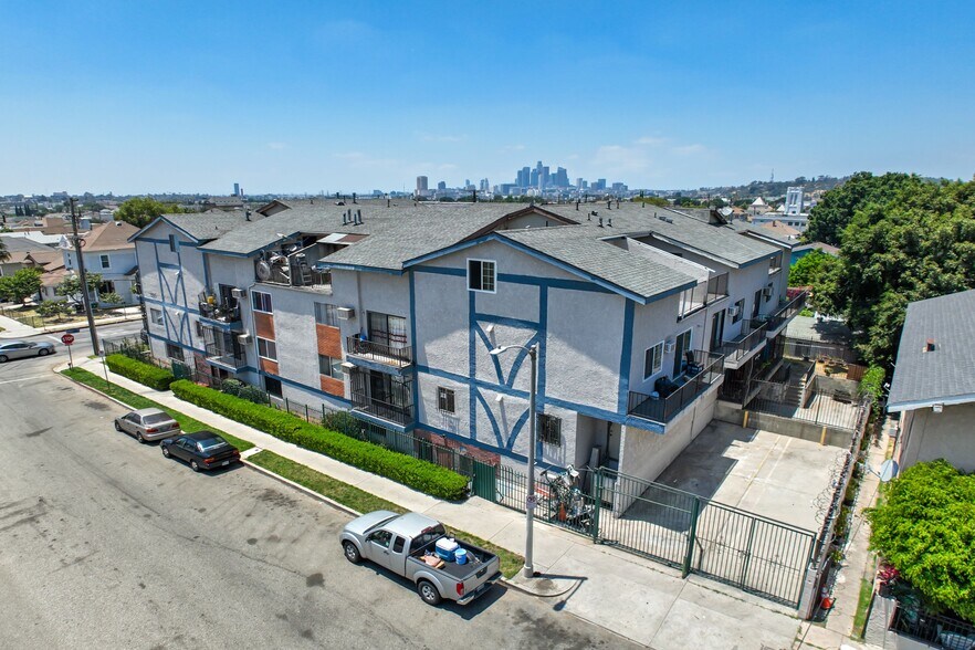 Primary Photo Of 2505 Hancock St, Los Angeles Apartments For Sale