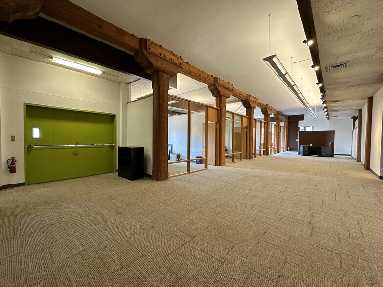 More Photos Of 375 W 200 S, Salt Lake City Loft Creative Space For Lease