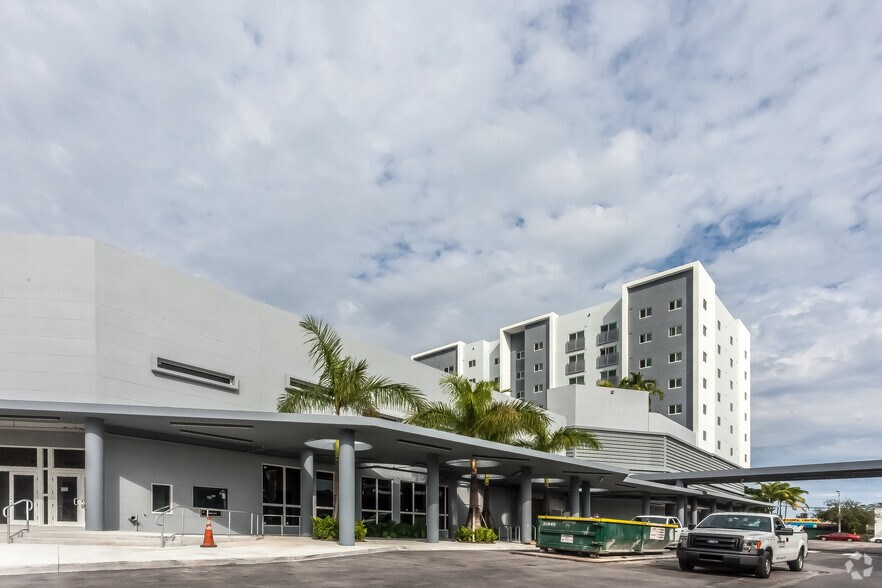 More Photos Of 6101 NW 6th Ct, Miami Apartments For Lease