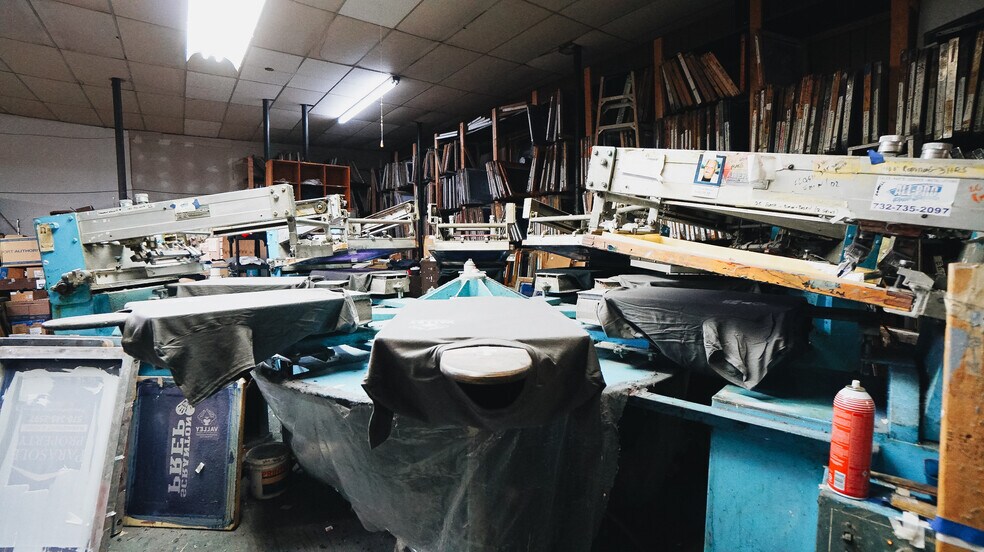 More Photos Of 1031 Price St, Scranton Flex For Sale