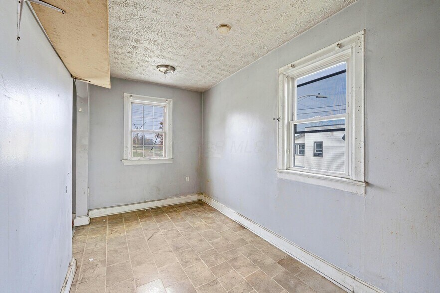 More Photos Of 397 Catherine St, Columbus Apartments For Sale