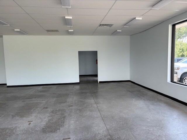 More Photos Of 7711 Porter Rd, Niagara Falls Medical For Lease