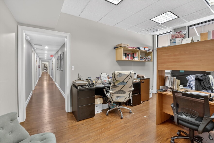 More Photos Of 100 SE 6th St, Fort Lauderdale Office For Lease