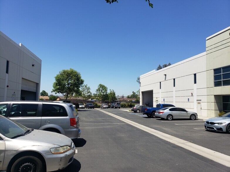 More Photos Of 6688 Doolittle Ave, Riverside Warehouse For Sale