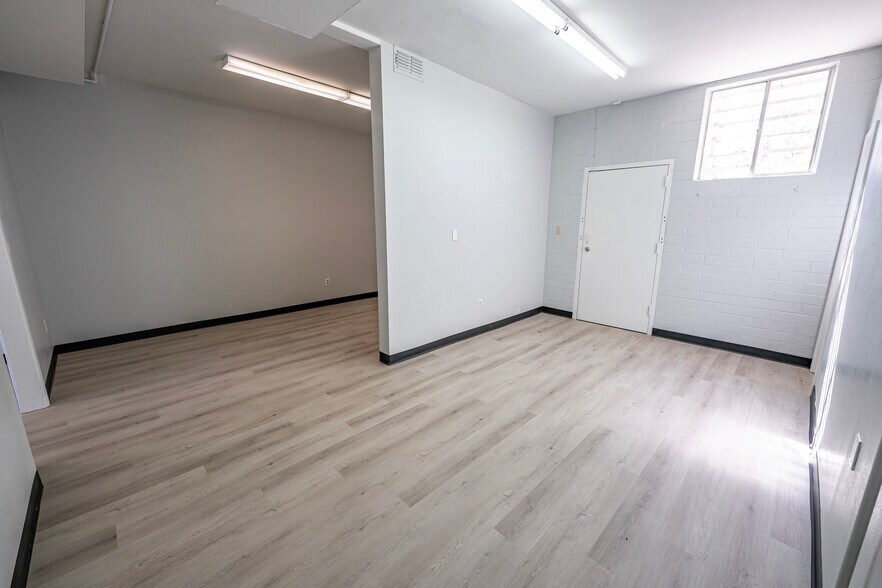 More Photos Of 1200 E Andy Devine Ave, Kingman Office For Sale