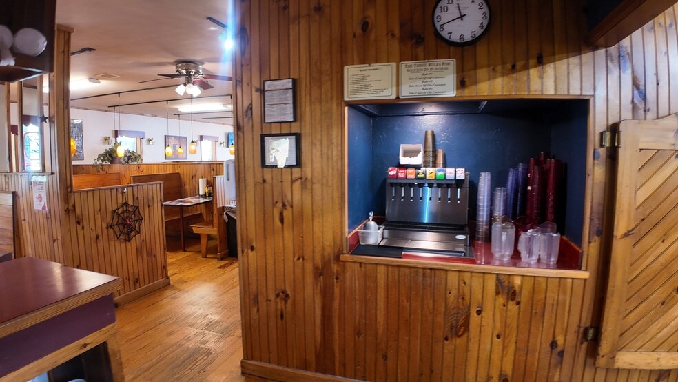 More Photos Of 6335 W Andrew Johnson Hwy, Greeneville Restaurant For Sale