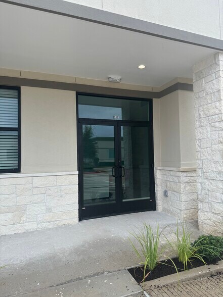More Photos Of 10401 S Mason Rd Building C, Richmond Medical For Lease