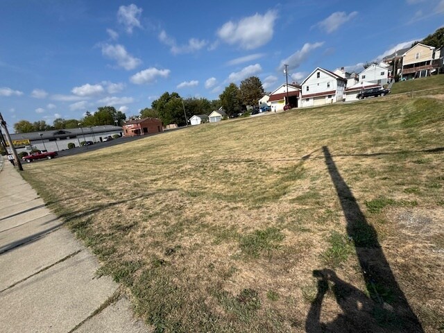 More Photos Of 775 W Chestnut St, Washington Auto Dealership For Sale