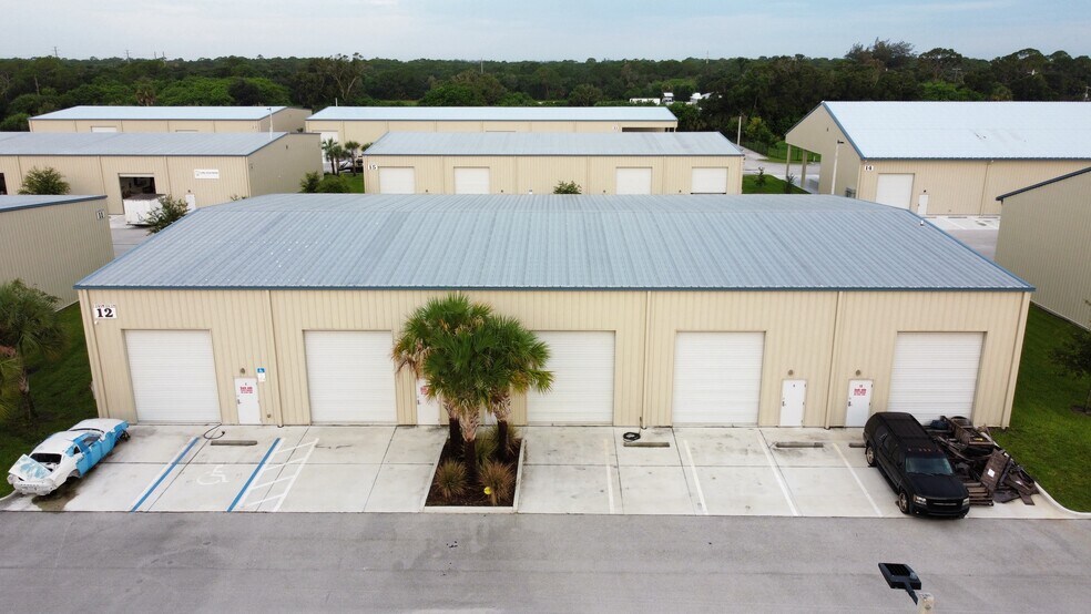 More Photos Of 5265 45th St, Vero Beach Unknown For Lease