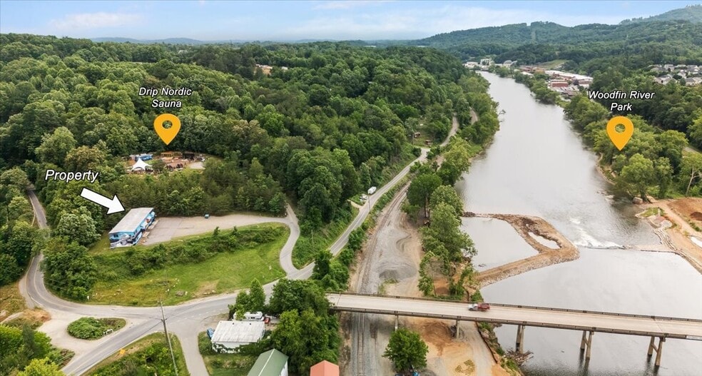 More Photos Of 106 Flow State Vis, Asheville Flex For Lease