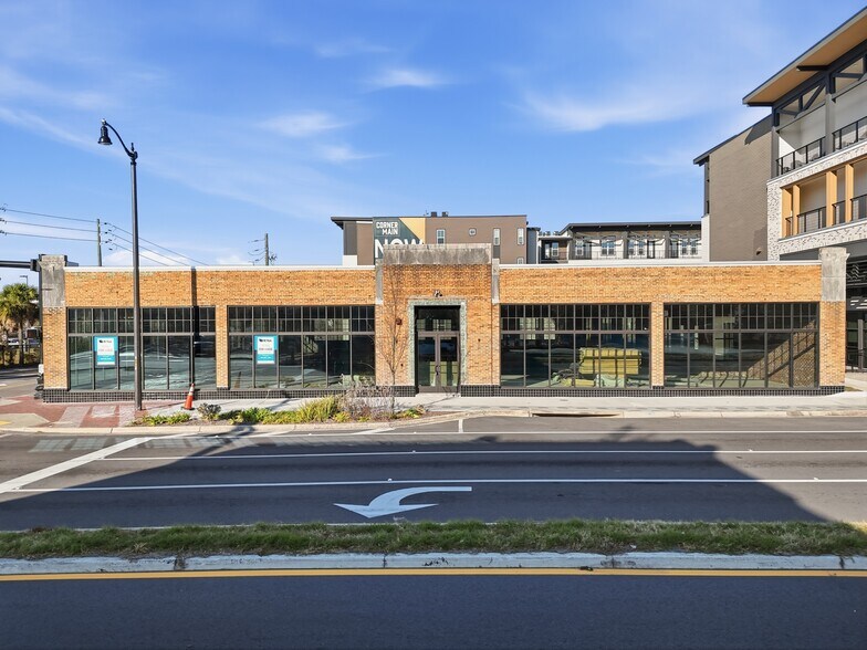 More Photos Of 1100 N Main St, Jacksonville Freestanding For Lease