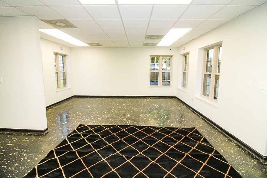 More Photos Of 5317 Stanton Rd, Knoxville Medical For Sale