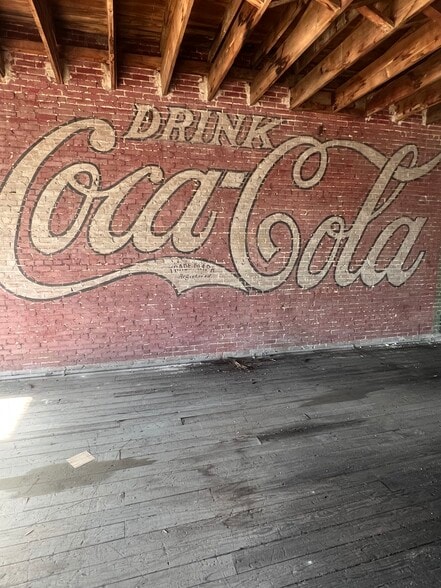 More Photos Of 3 & 5 2nd St, Temple Storefront Retail Office For Lease