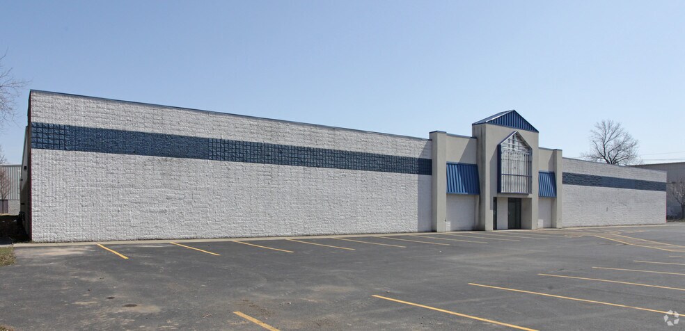 More Photos Of 2331 Union Rd, Cheektowaga Freestanding For Sale